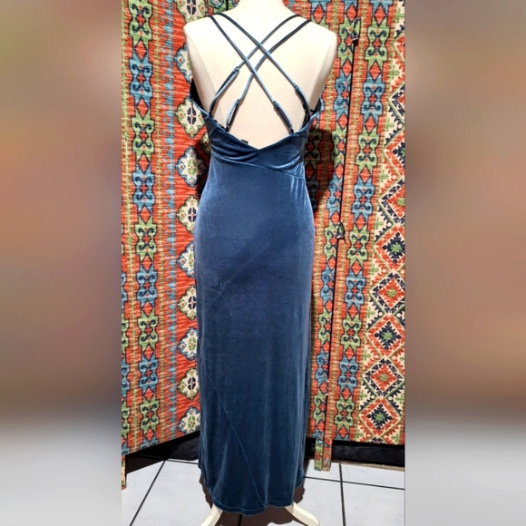 FOREVER 21 DRESS - Picture 3 of 5